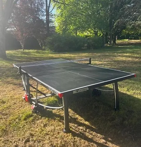 Demeure Avec Piscine Et Tennis *