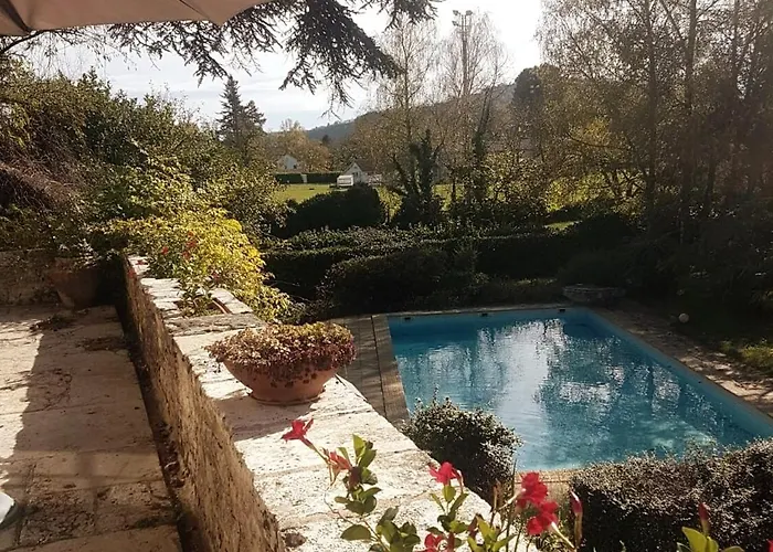 Demeure Avec Piscine Et Tennis 度假居 *